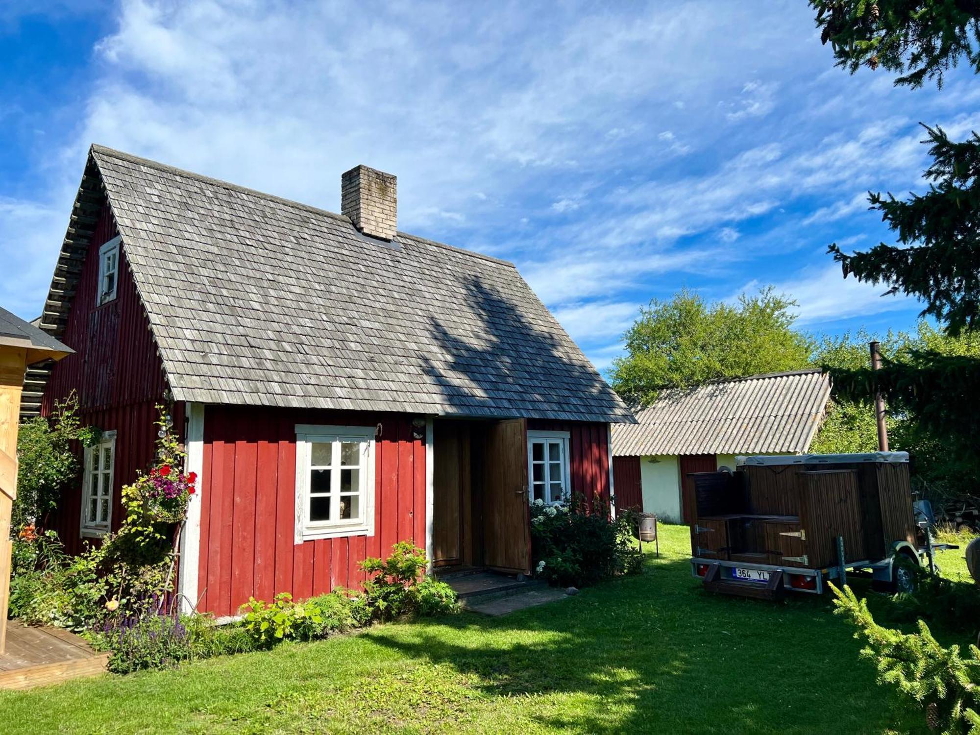 Hotel Suurekivi Kuelalistemaja à Reigi Extérieur photo